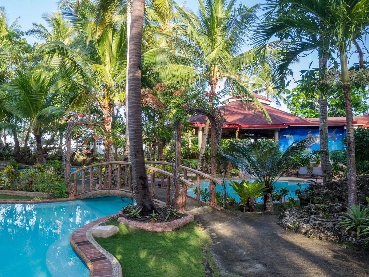 Loon Polaris Beach And Dive Resort Inc מראה חיצוני תמונה
